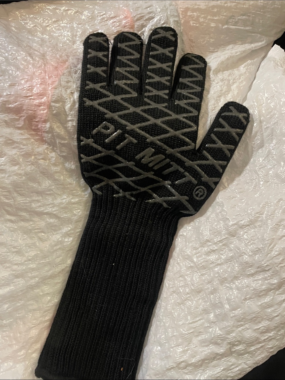 Black Heat-Resistant Grill Glove